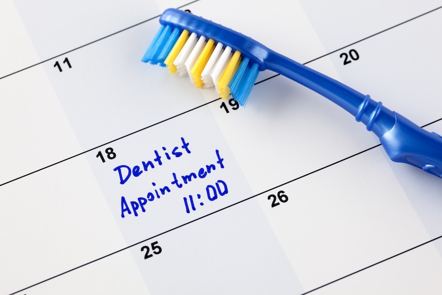 scheduling dentist appointment in june on calendar